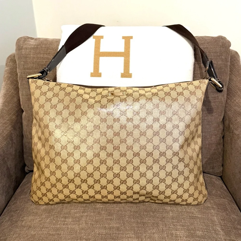 Authentic Gucci GG Crystal Messenger Bag brown monogram coated canvas unisex